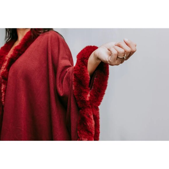 NWT Ruby Red Faux Fur Trim Poncho - Picture 9 of 9